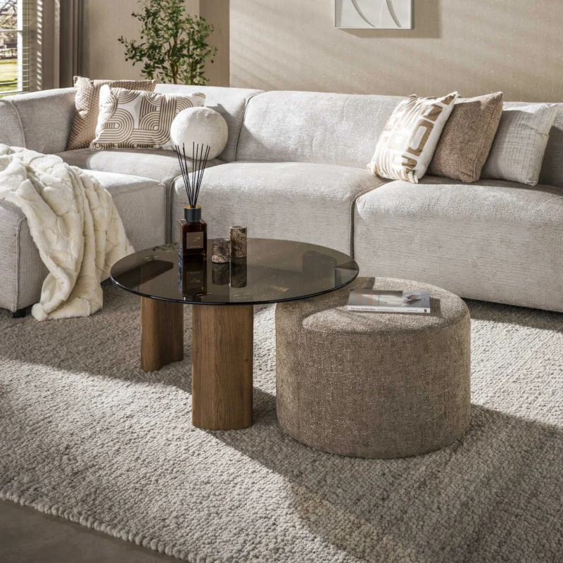 Runder Couchtisch mit Ottomane