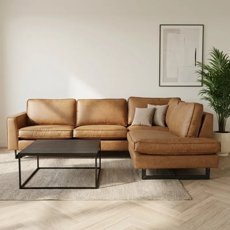 Ecksofa cognacfarbene Mikrofaser Tulin – stimmungsvolles Foto rechts Modern Innenraum