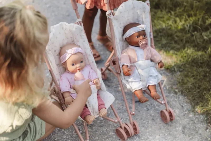 Little Dutch Puppe Buggy Set Lily und weisser Puppenbuggy mit Verpackung