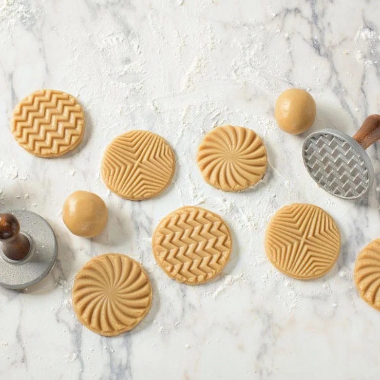Sellos para galletas "Geo Cookie" de Nordic Ware - Claudia&Julia