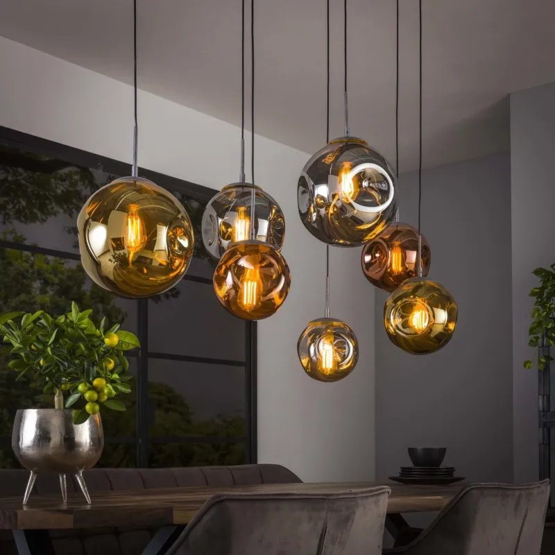 Hängelampe Ada DH Interior Silber LxBxH 135x73x37 Silber Ambientefoto schräge Vorderansicht