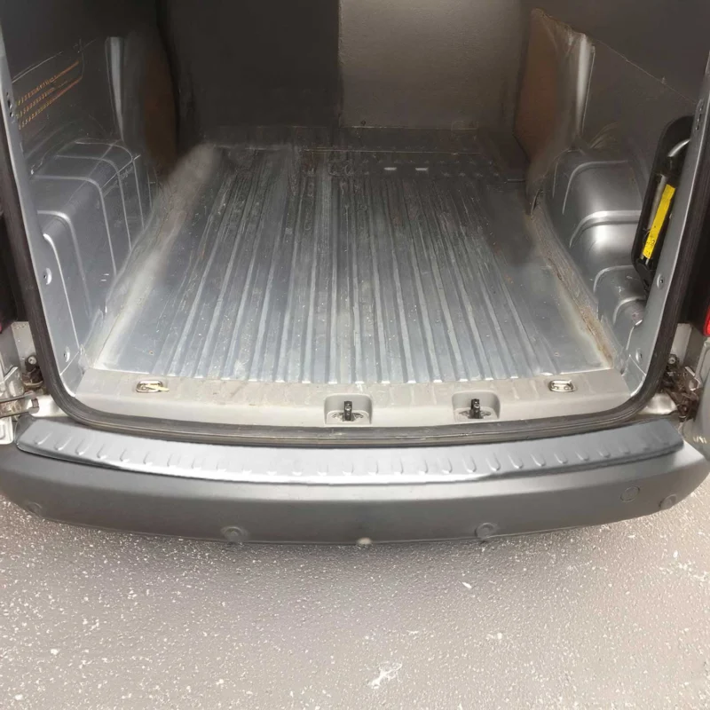 Ladekantenschutz Stoßstange für VW Caddy III 2003-15 Pre-FL Edelstahl gebürstet