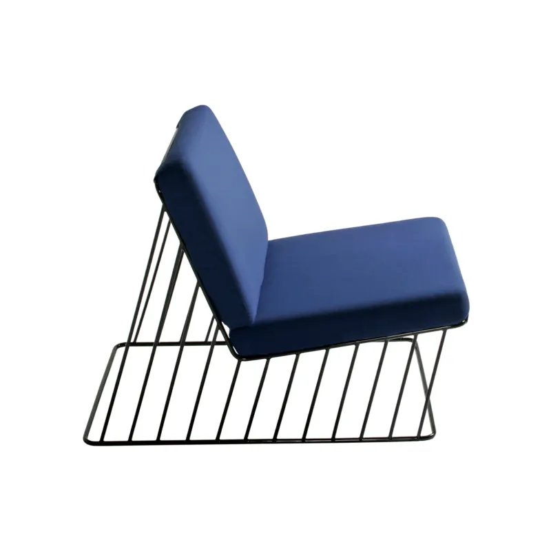 Wired Italic Outdoor Lounge Chair