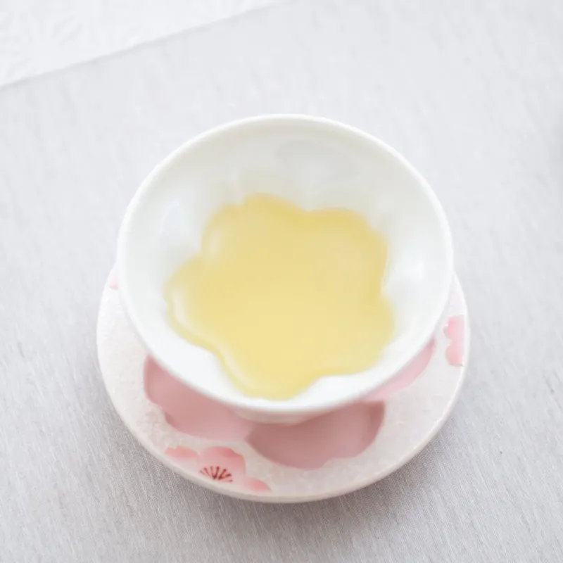 Tasei Kiln Lustrous Pink Sakura Arita Ware Japanese Teacup - MUSUBI KILN - Quality Japanese Tableware and Gift