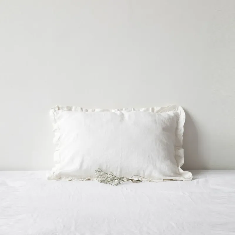 Leinen-Kopfkissenbezug mit Rüschen, White